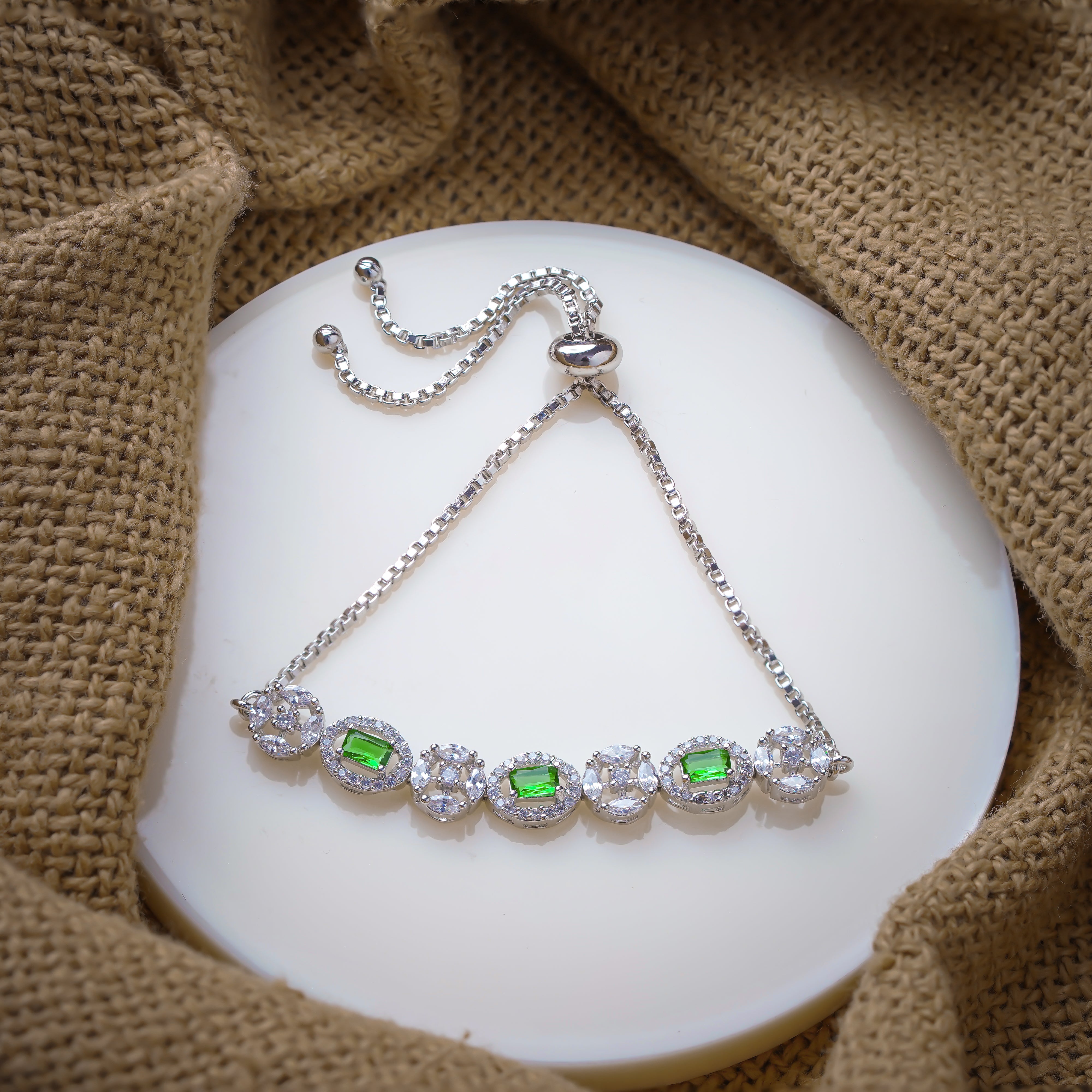 Exquisite Green Stone Silver Bracelet Elegance by SELAYA SBR3