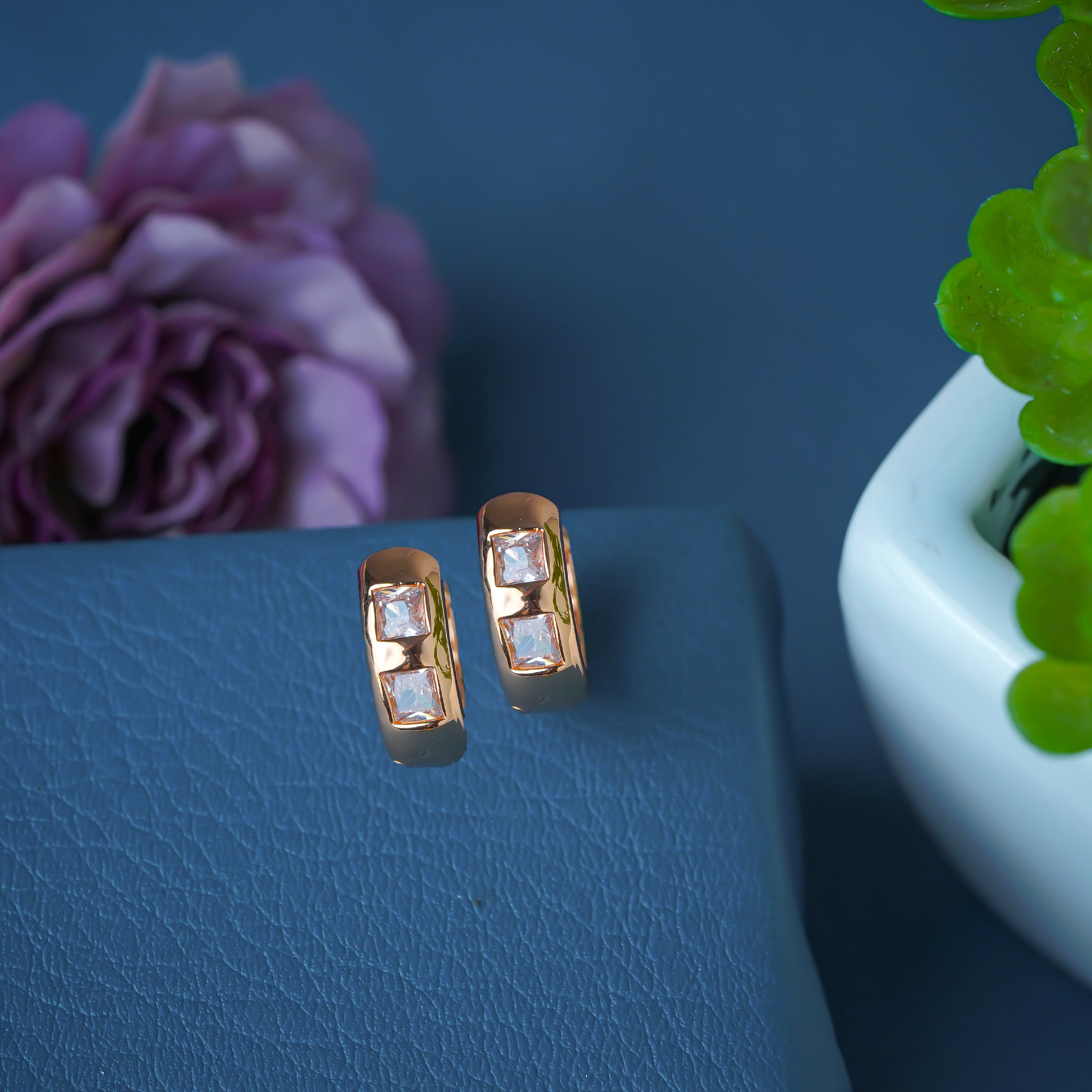 Luxurious Gold Hoop Earrings with Square Crystal Accents for Women SE42