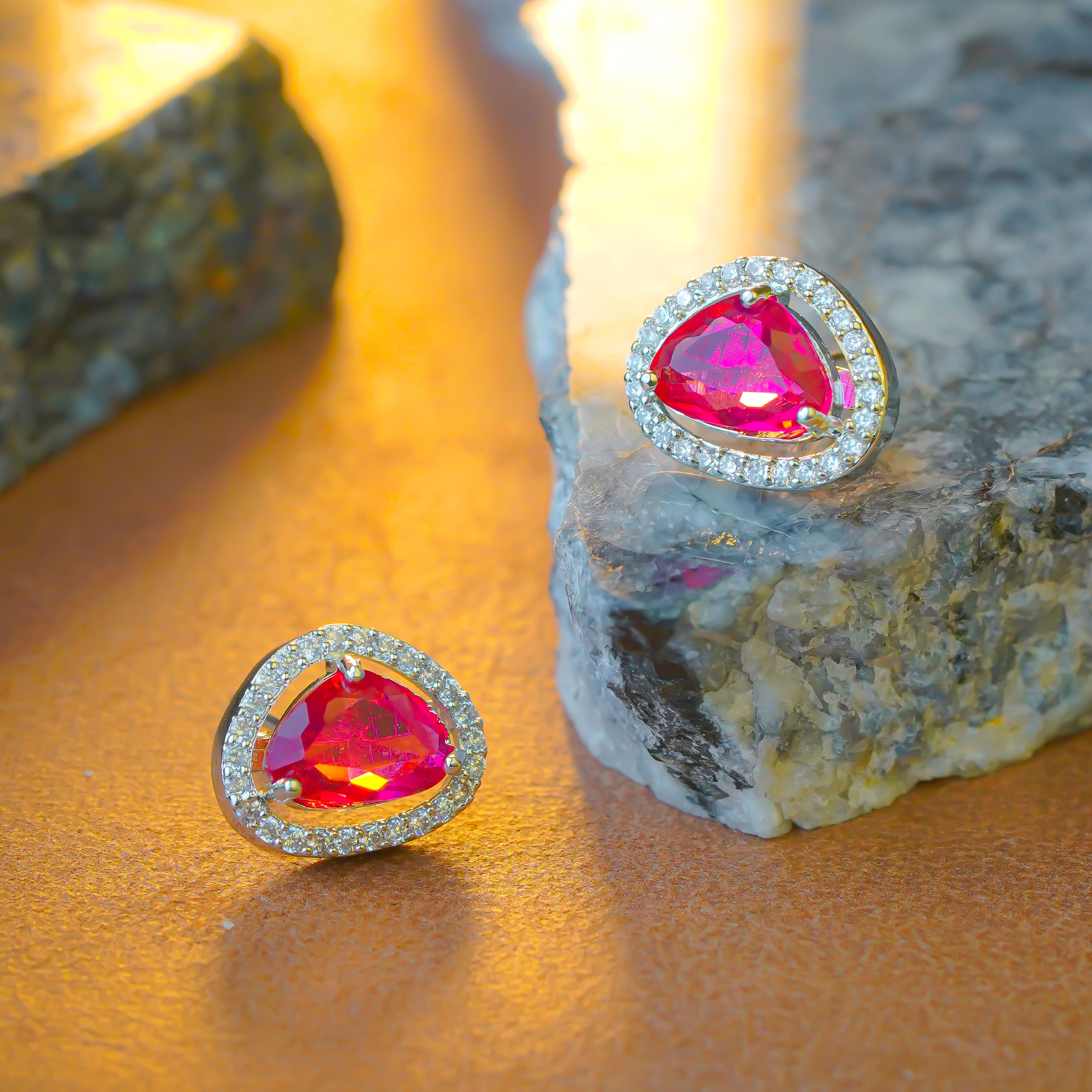 Stunning Teardrop Red Gemstone Pendant Set with Earrings