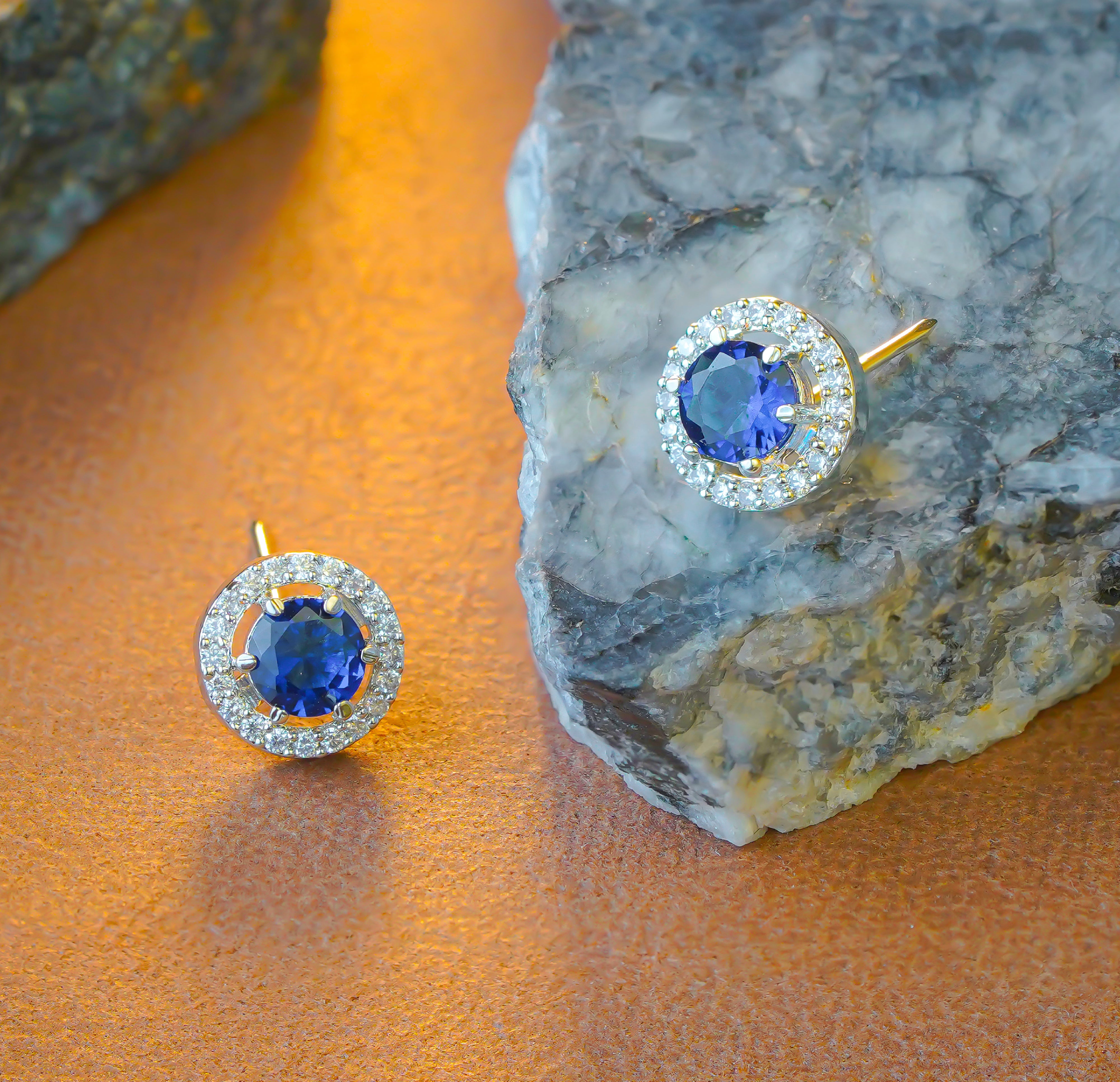 SELAYA Round Sapphire Crystal Pendant Set with Earrings and Ring